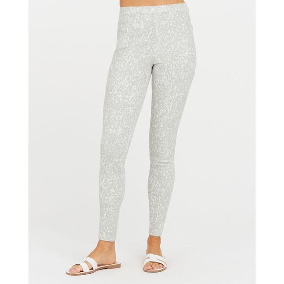 ✨Jean-ish® Ankle Leggings✨  - Picture 2 of 9